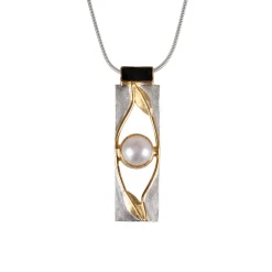 Kette »Art déco« mit Onyx und Perle.