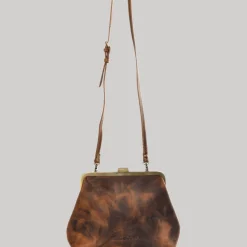Kleine Bügeltasche aus Leder.
