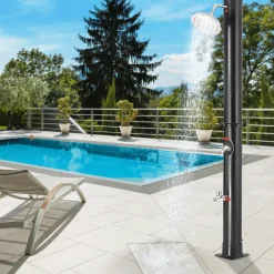 Solardusche für den Garten.