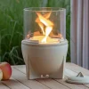 Tischfeuerstelle mit Schmelzfeuer.