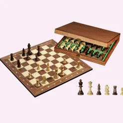 Turnier-Schach in Holzkassette.