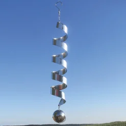 Windspiel zum Aufhängen »Spirale« mit Edelstahlkugel.